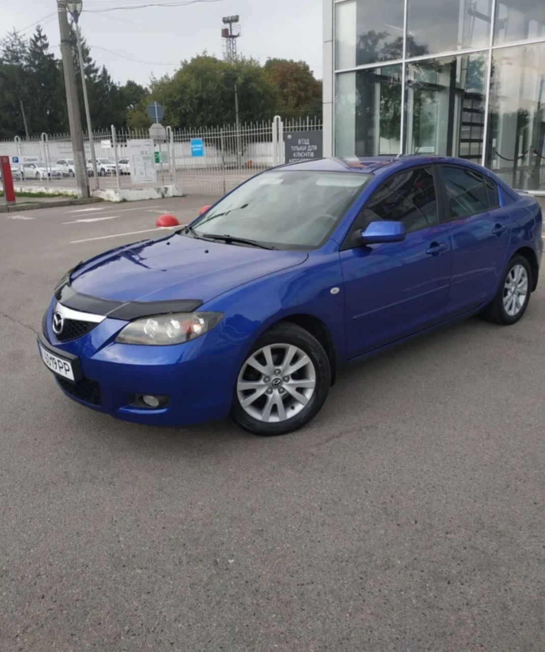 Mazda 3 - фото 3