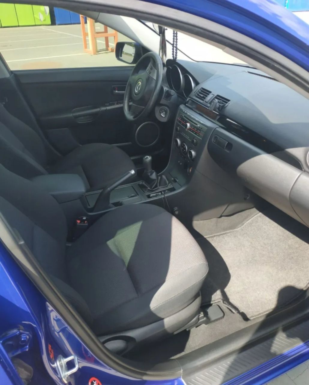 Mazda 3 - фото 8