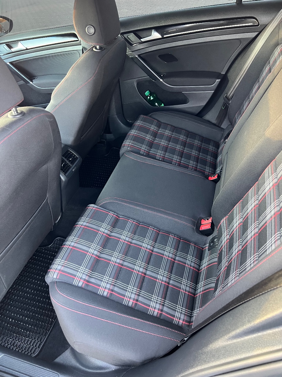 Volkswagen Golf GTI - фото 28