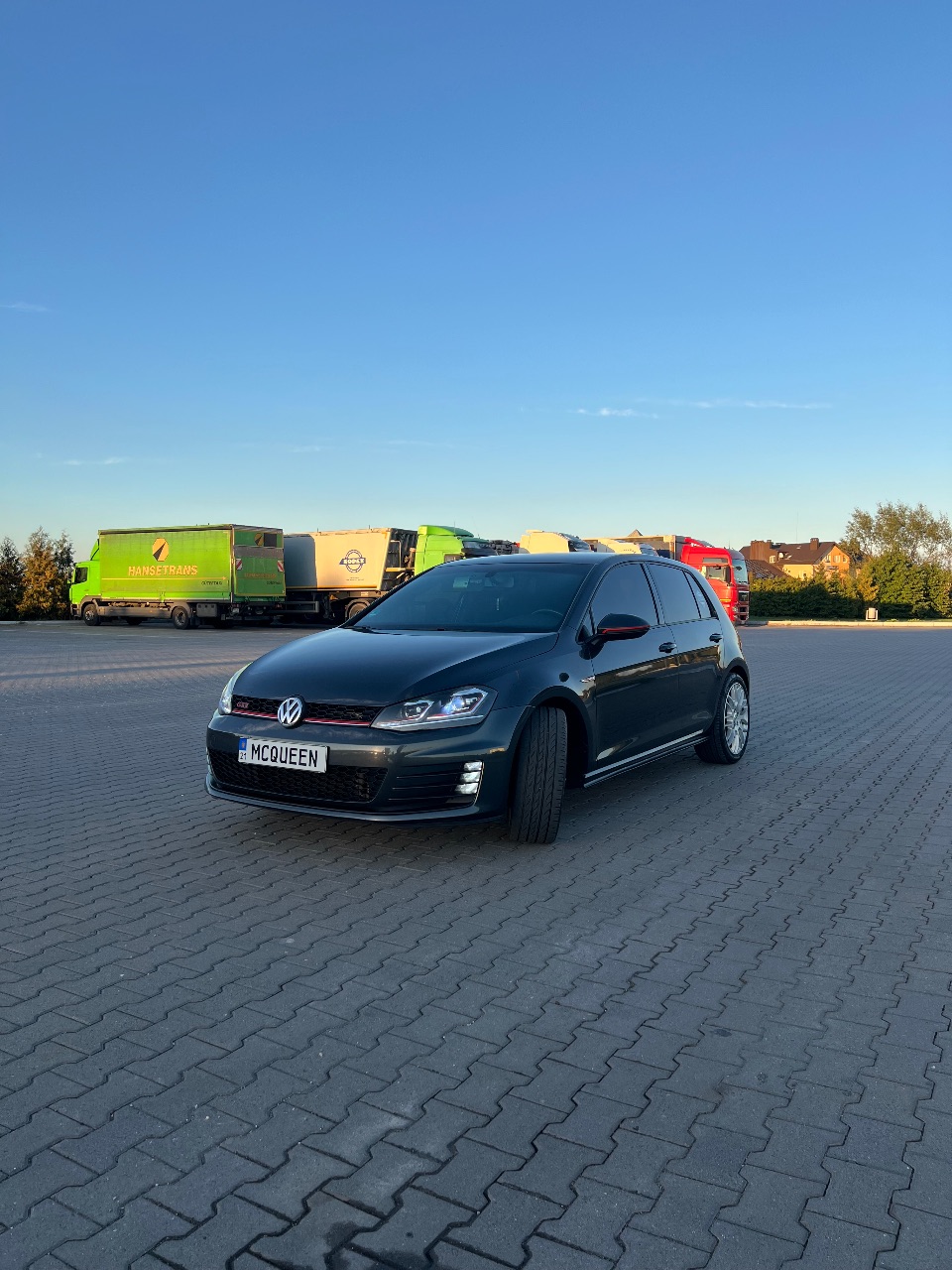 Volkswagen Golf GTI - фото 4