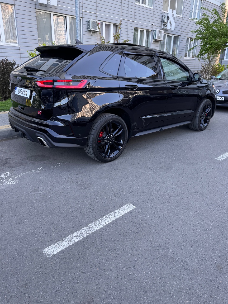 Ford Edge - фото 2