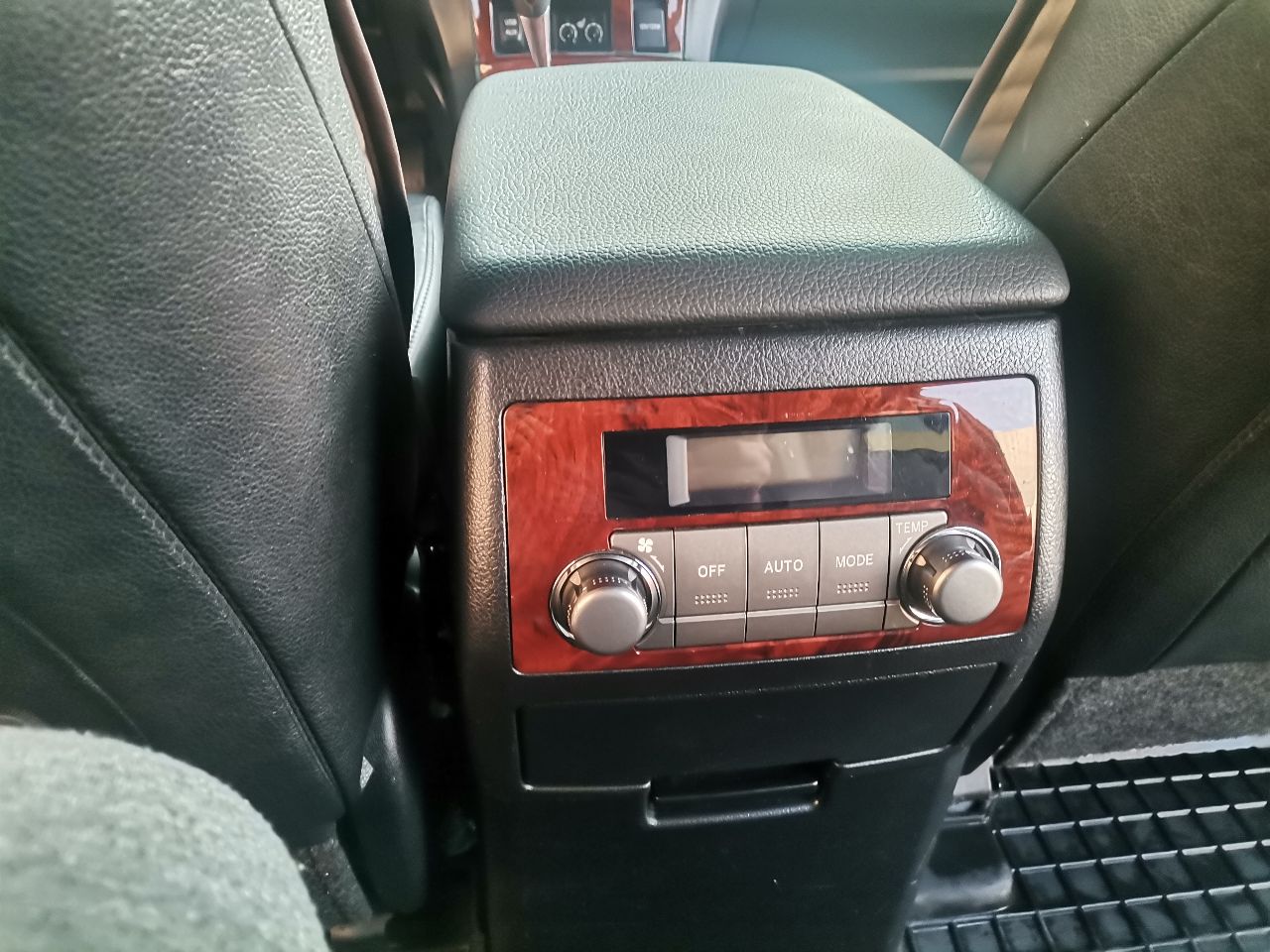 Toyota Highlander - фото 9