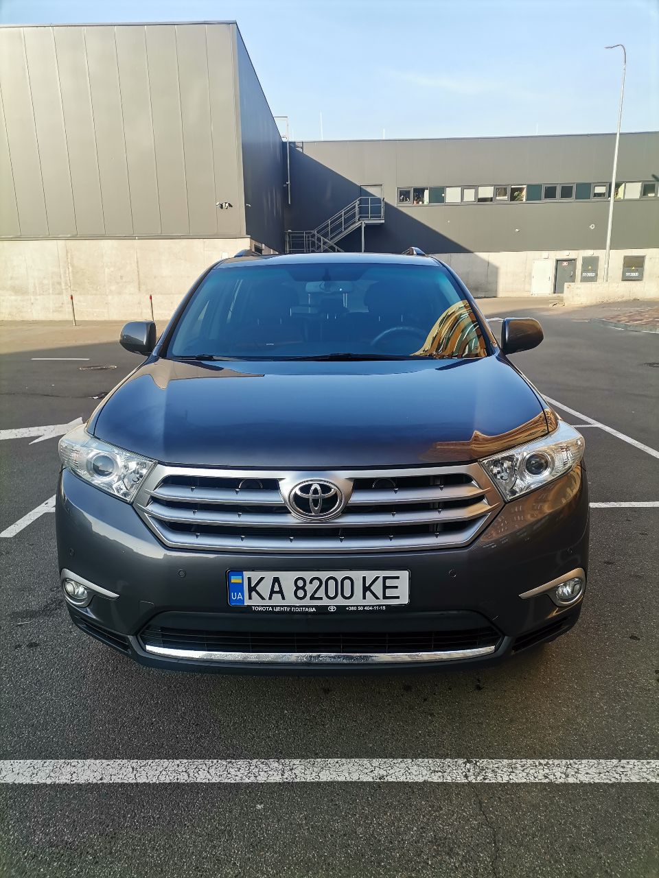 Toyota Highlander - фото 1