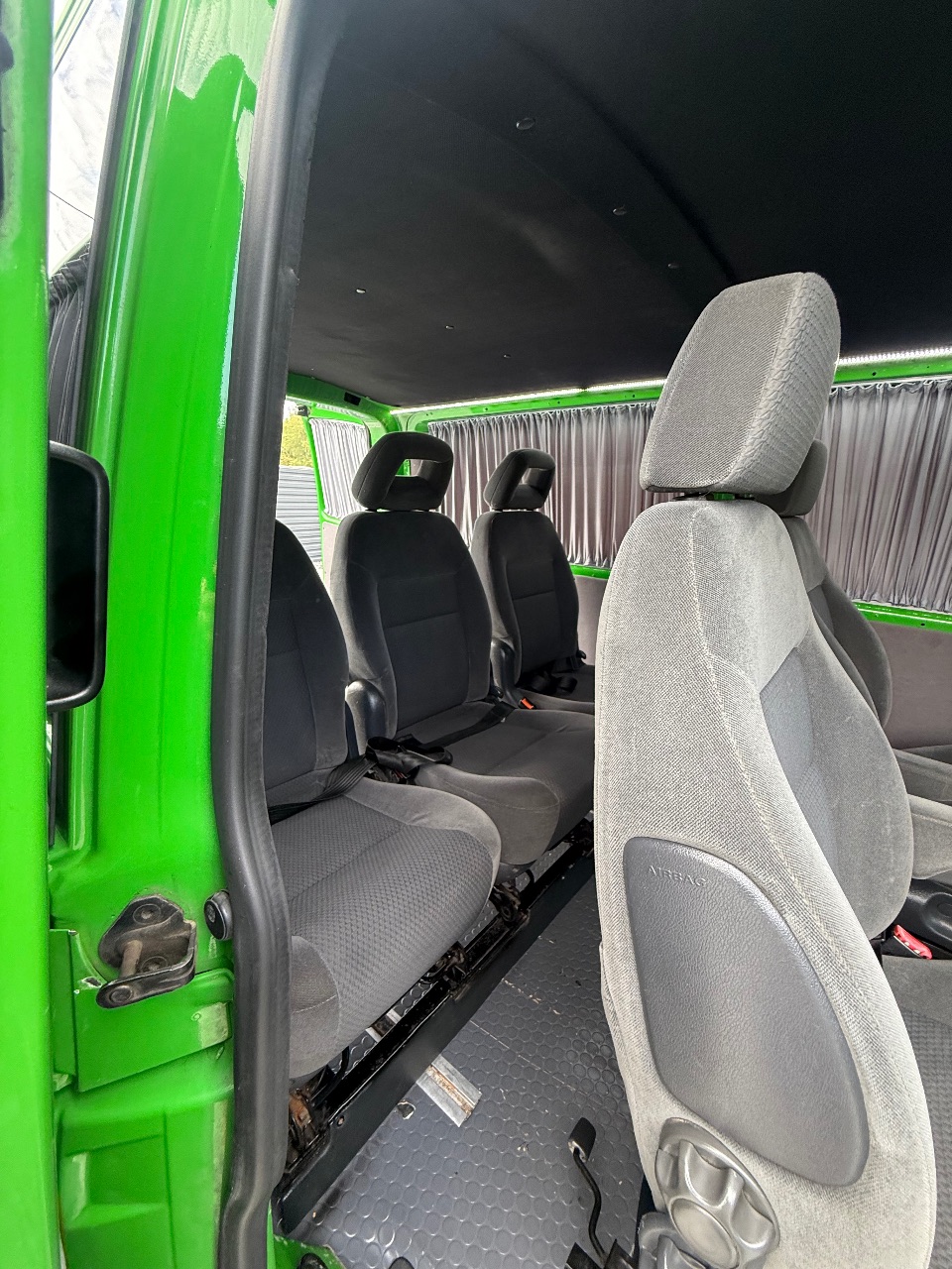 Volkswagen Transporter - фото 21