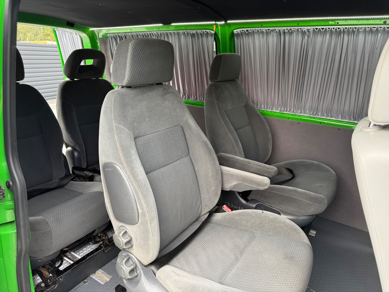 Volkswagen Transporter - фото 17