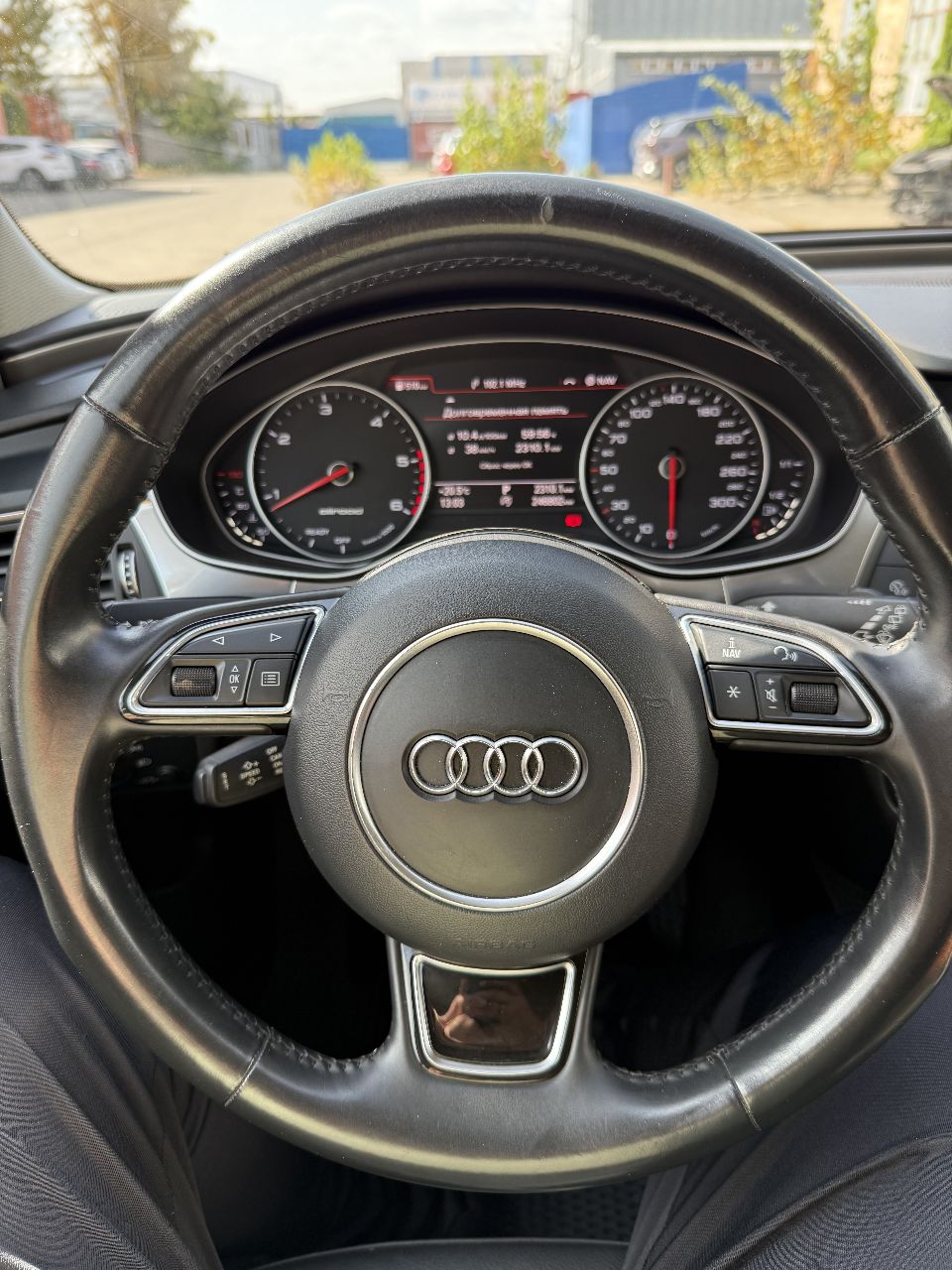 Audi A6 allroad - фото 6