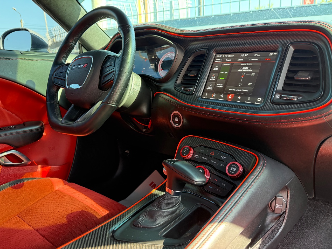 Dodge Challenger - фото 8