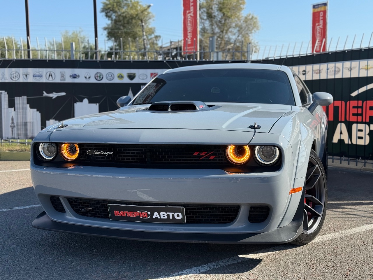 Dodge Challenger - фото 2