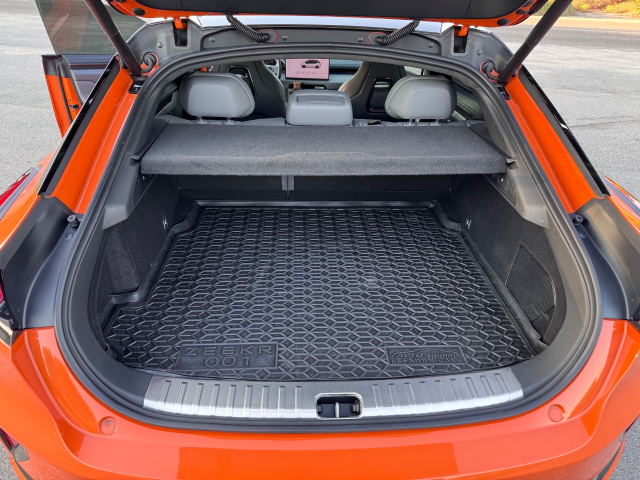 Zeekr 001 - фото 24