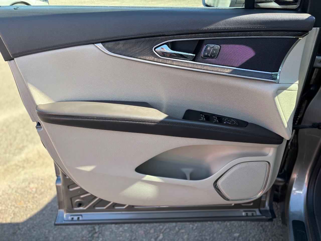 Lincoln MKX - фото 7