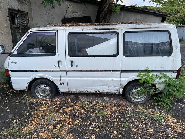 Mazda Bongo - фото 1