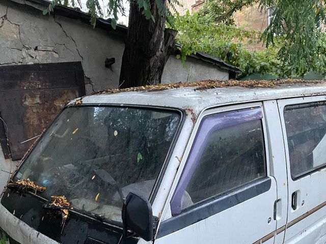 Mazda Bongo - фото 2