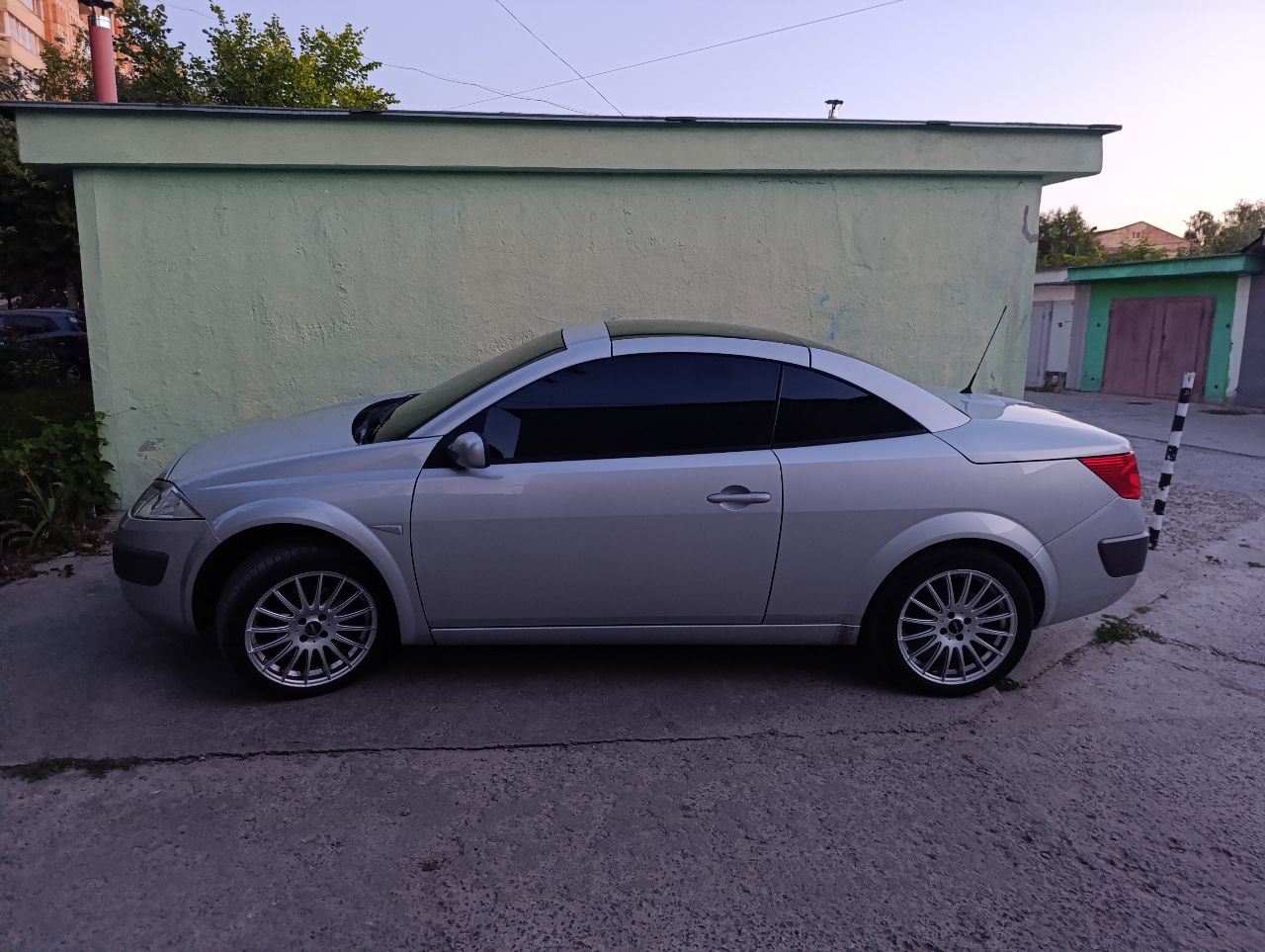 Renault Megane - фото 2