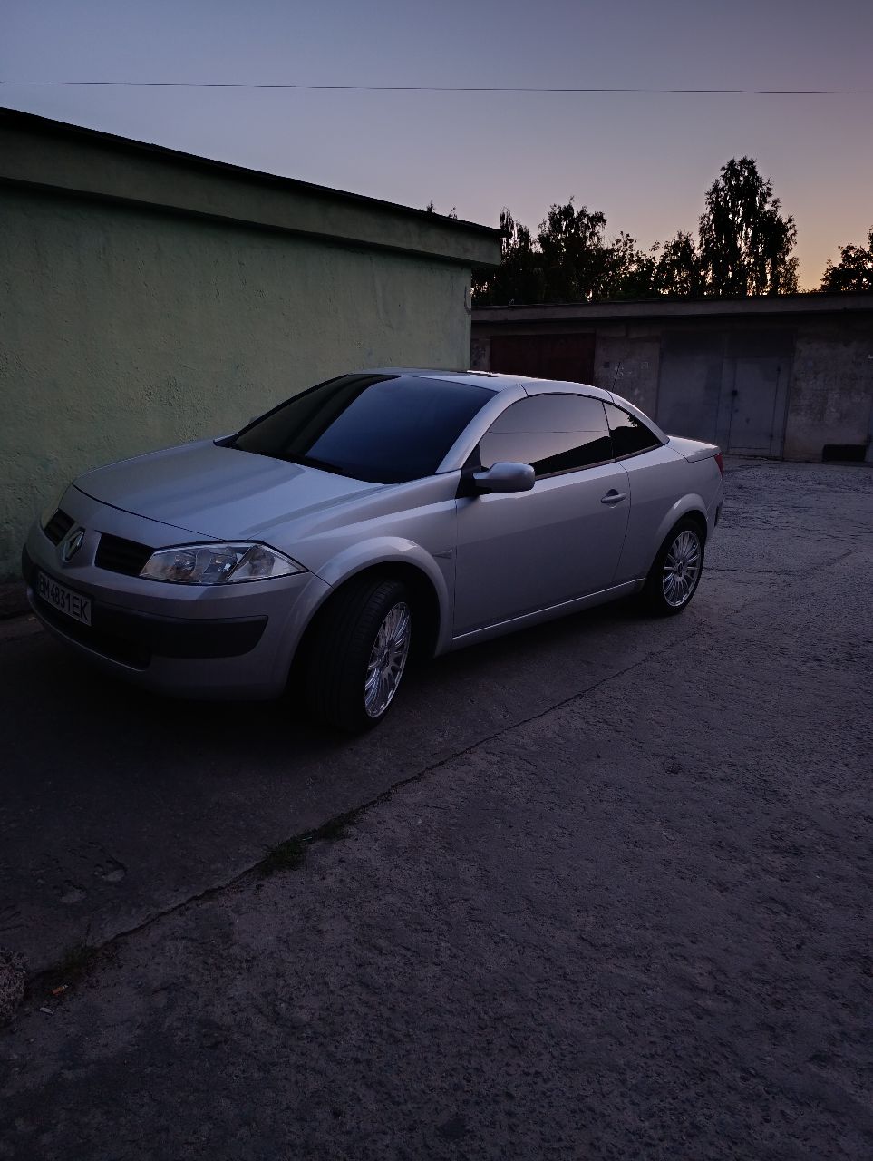 Renault Megane - фото 1