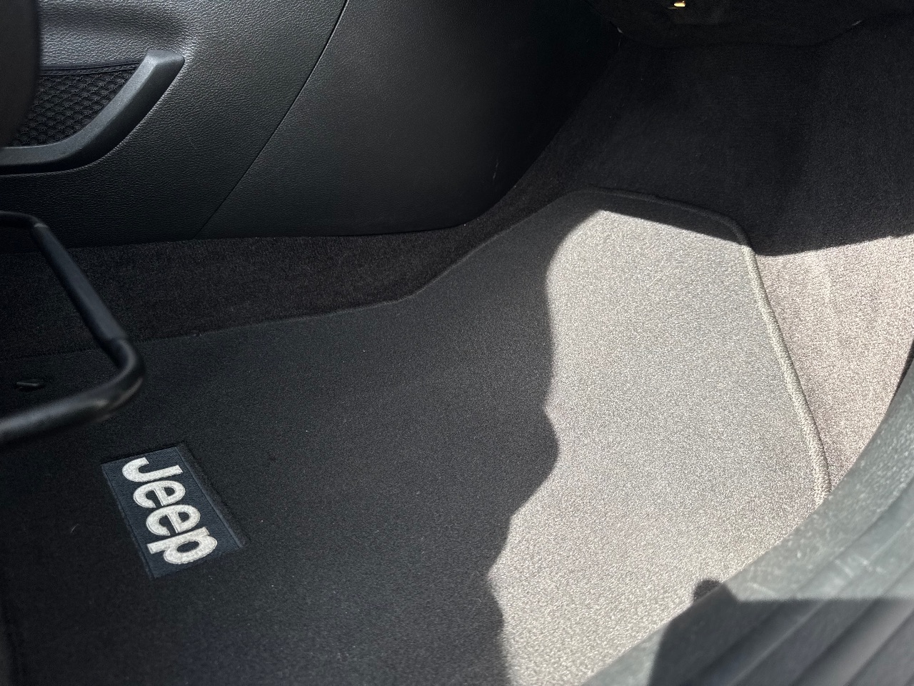 Jeep Cherokee - фото 32