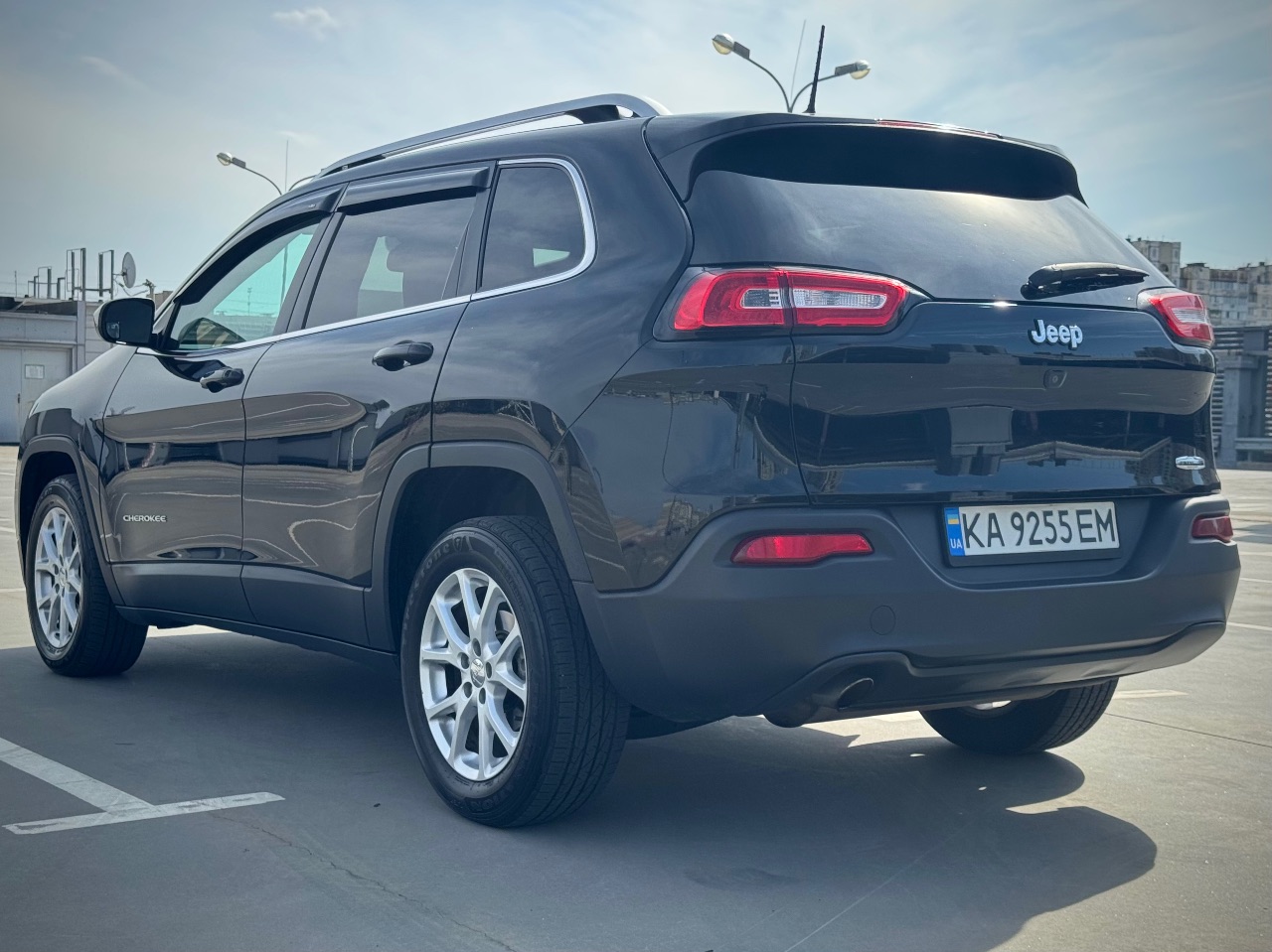 Jeep Cherokee - фото 15