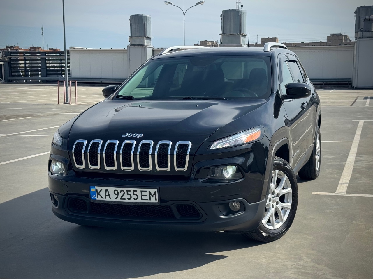 Jeep Cherokee - фото 8