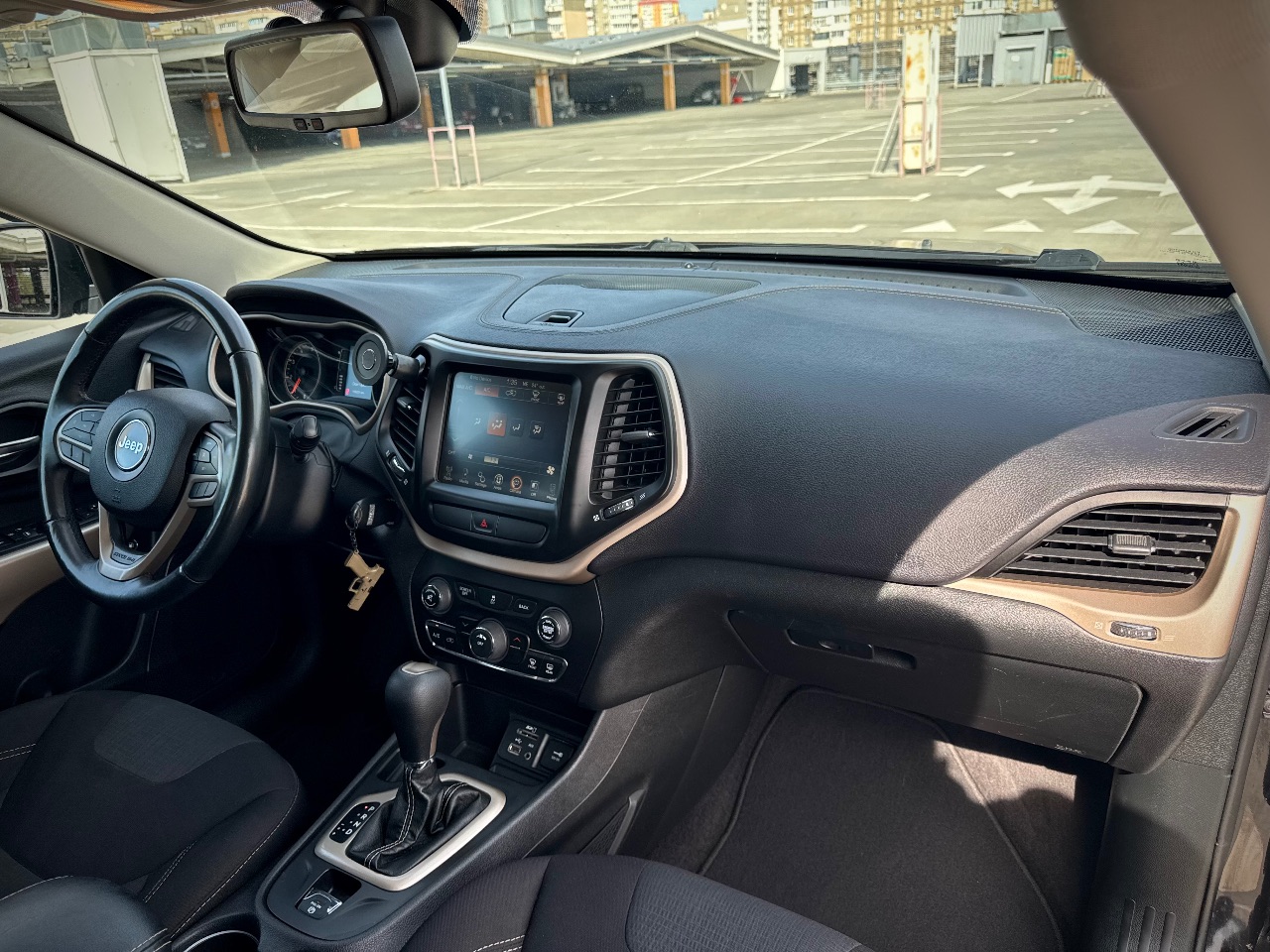 Jeep Cherokee - фото 33