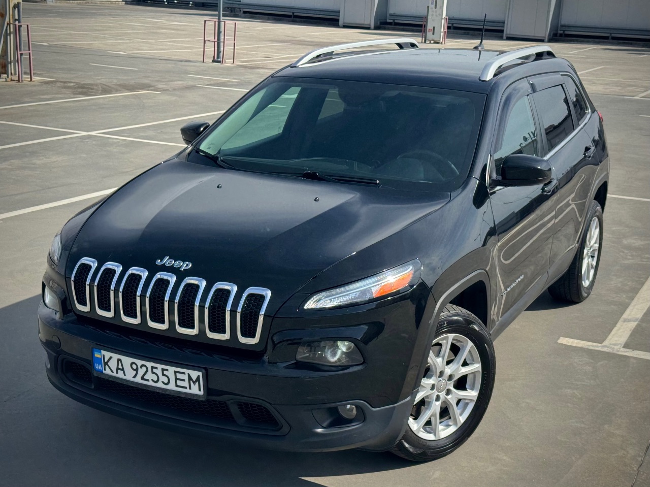 Jeep Cherokee - фото 10