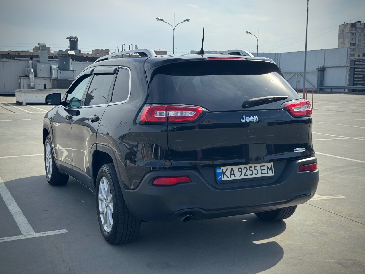 Jeep Cherokee - фото 14