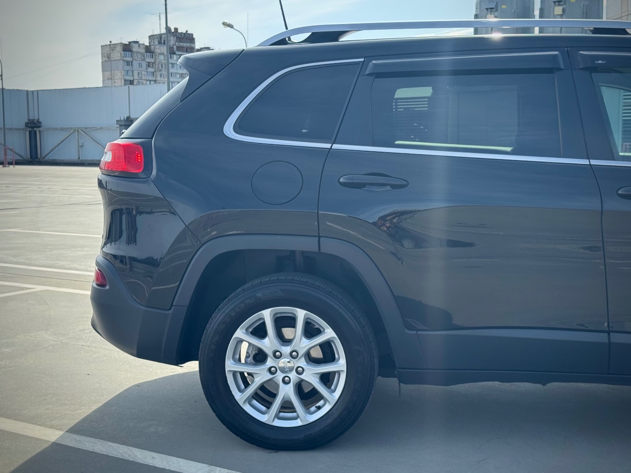 Jeep Cherokee - фото 48