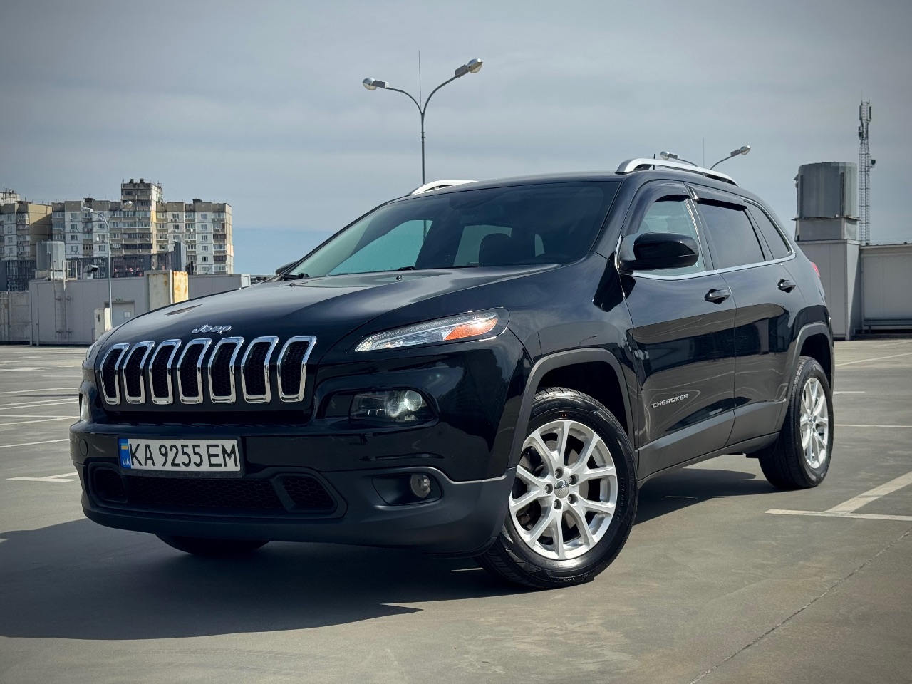 Jeep Cherokee - фото 9