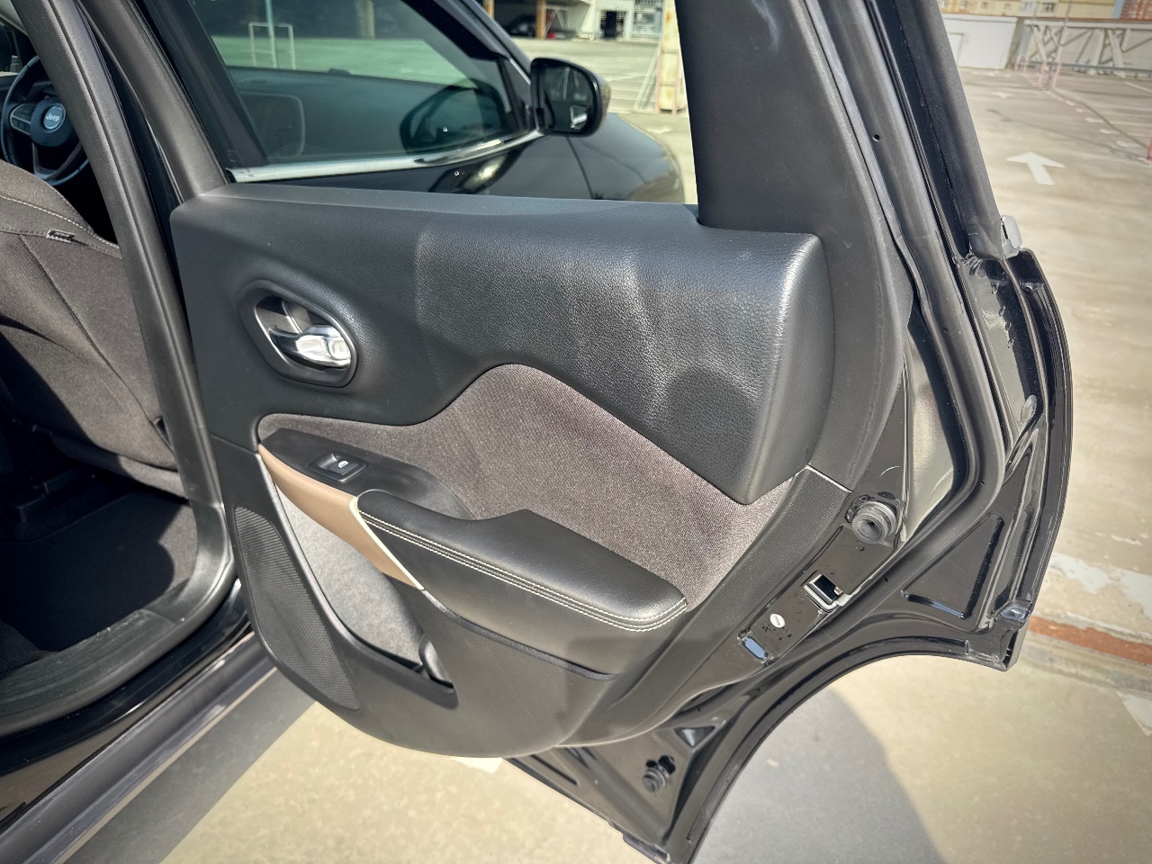 Jeep Cherokee - фото 27