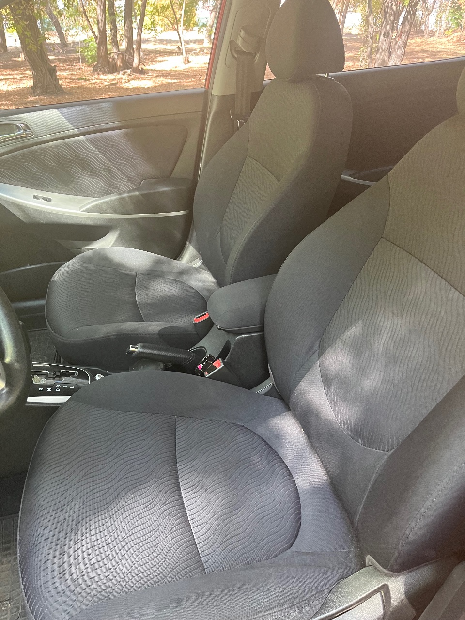 Hyundai Accent - фото 9