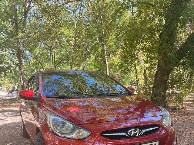 Hyundai Accent - зображення 1