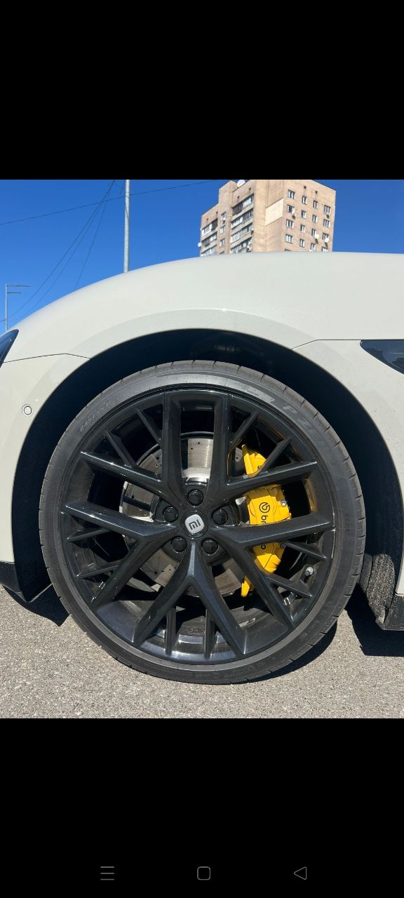 Xiaomi SU7 - фото 3