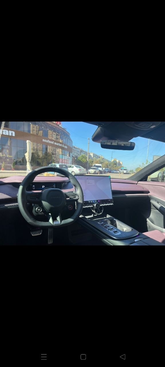 Xiaomi SU7 - фото 6