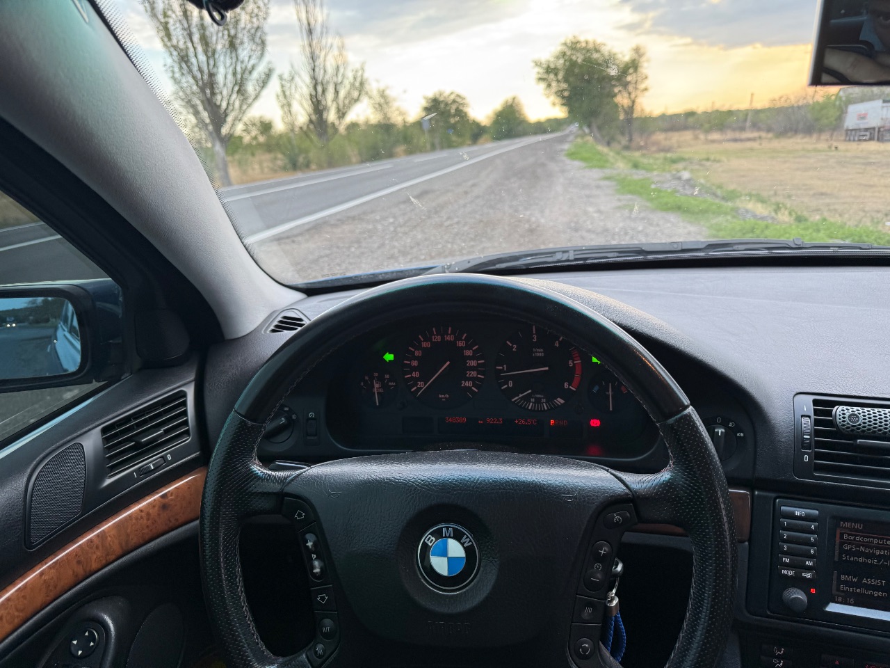 BMW 5 серії - фото 7