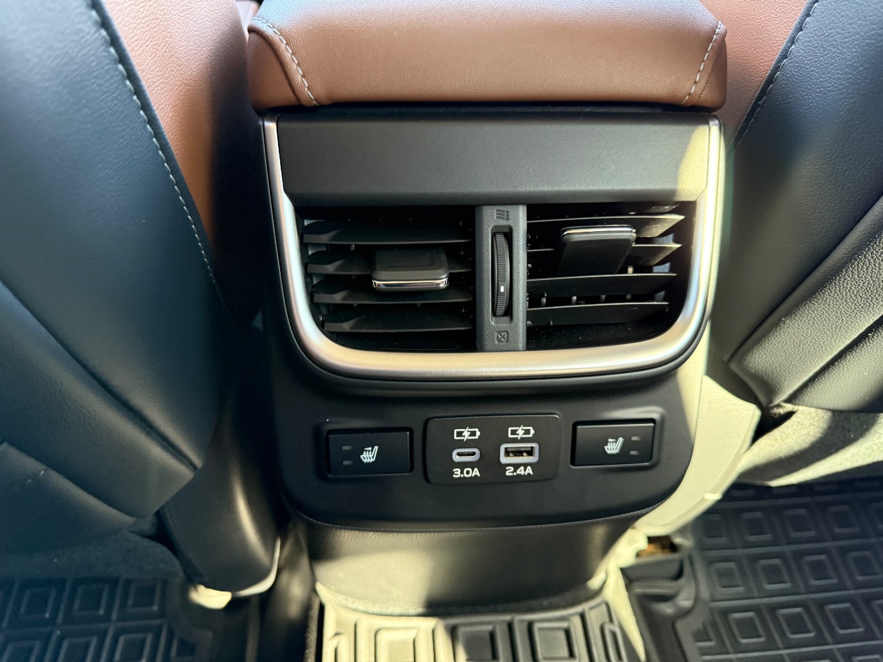 Subaru Outback - фото 12