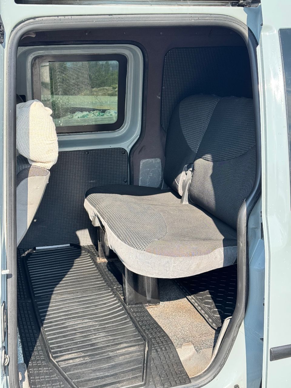 Volkswagen Caddy - фото 8