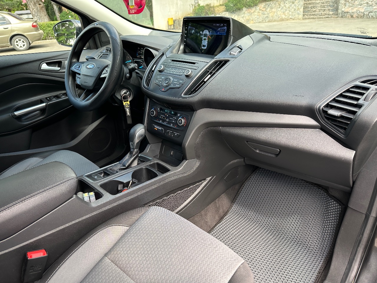 Ford Escape - фото 2