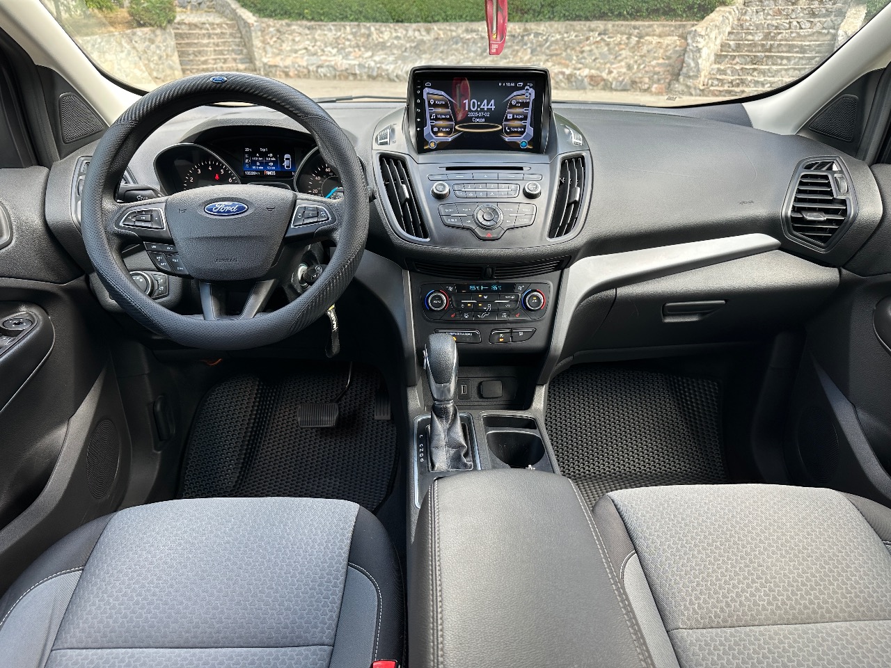 Ford Escape - фото 24