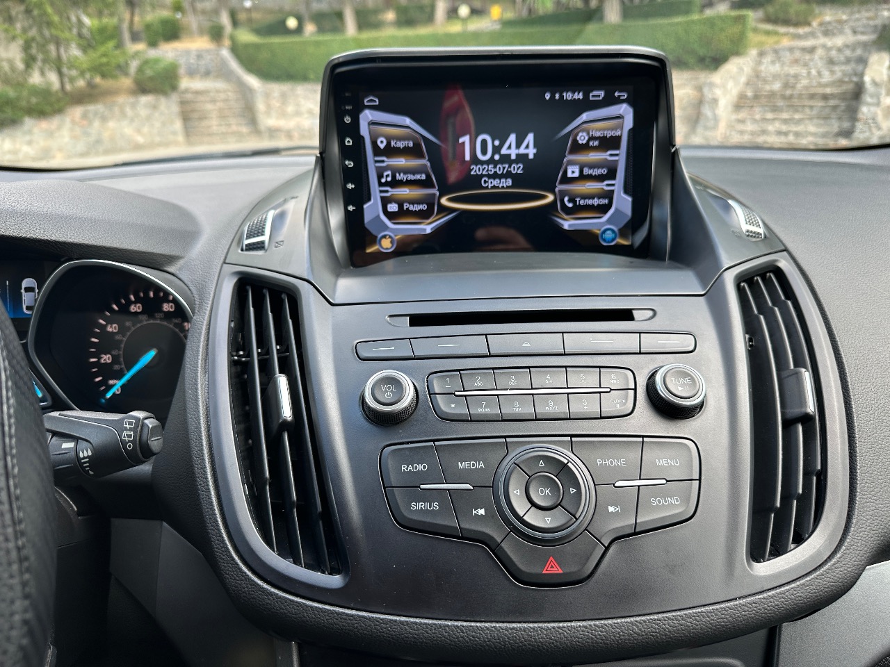 Ford Escape - фото 7