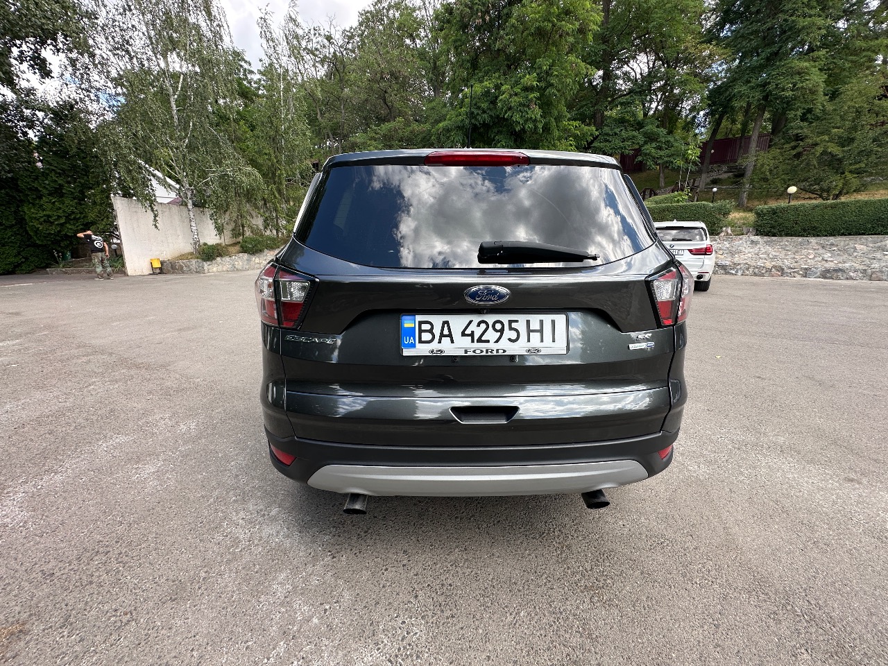 Ford Escape - фото 8