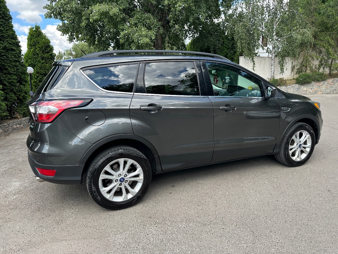 Ford Escape - фото 10