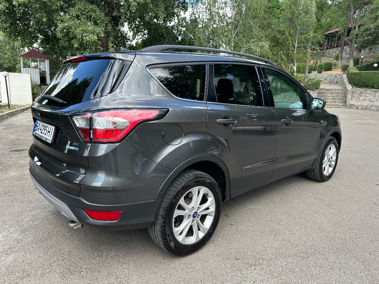 Ford Escape - фото 9