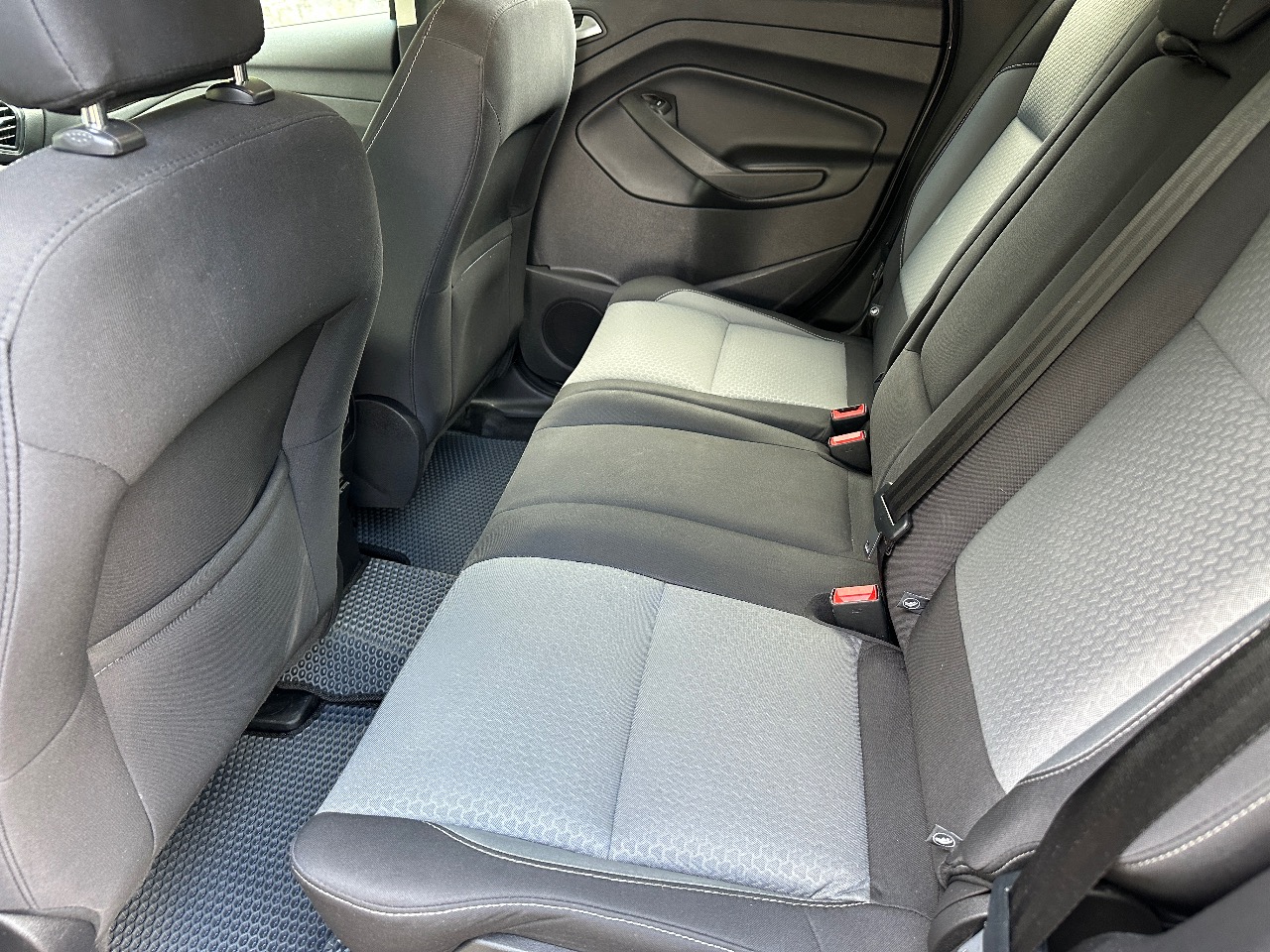 Ford Escape - фото 23