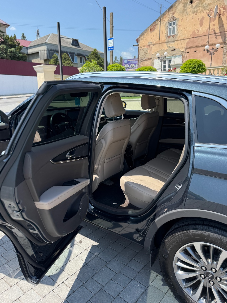 Lincoln Nautilus - фото 13