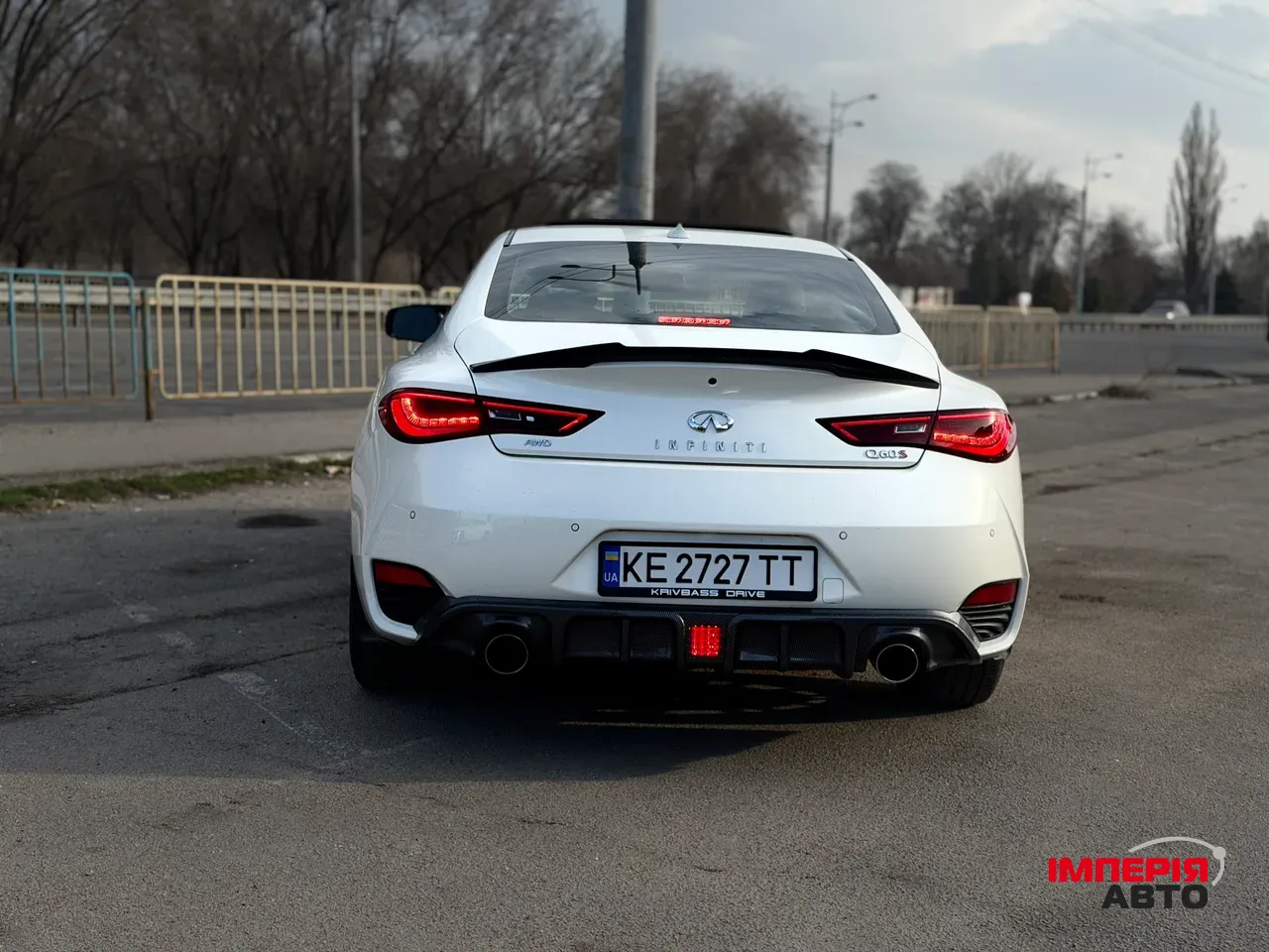 Infiniti Q60 - фото 4