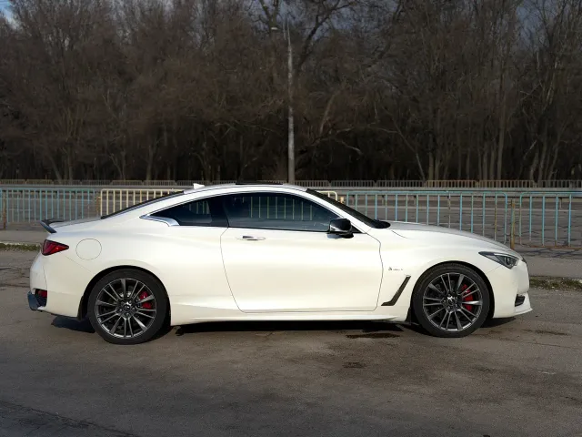 Infiniti Q60 - фото 3