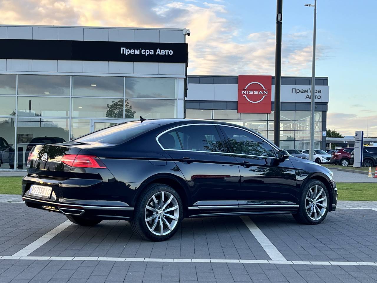 Volkswagen Passat - фото 14