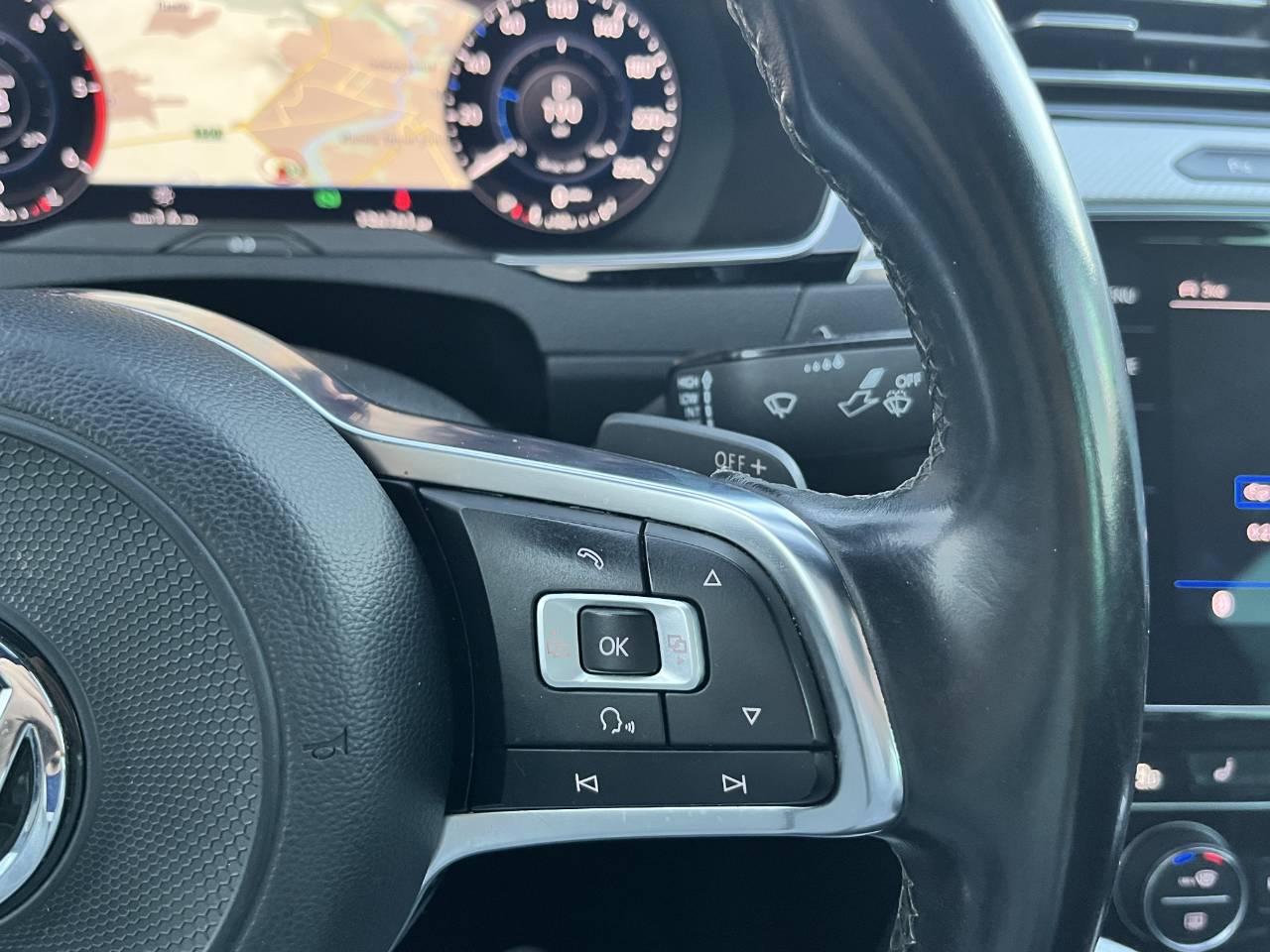 Volkswagen Passat - фото 32