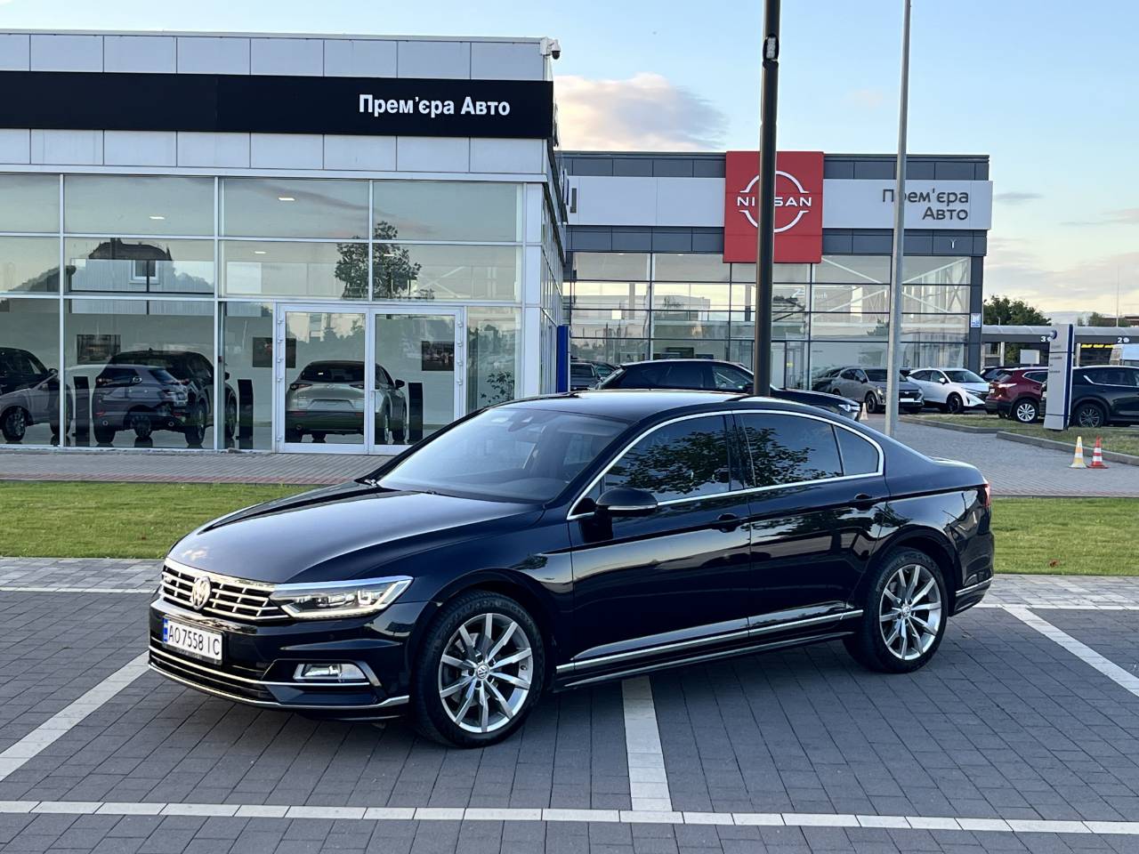 Volkswagen Passat - фото 7