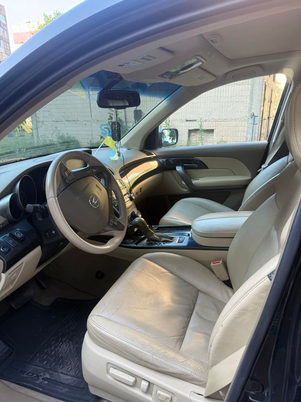 Acura MDX - фото 1