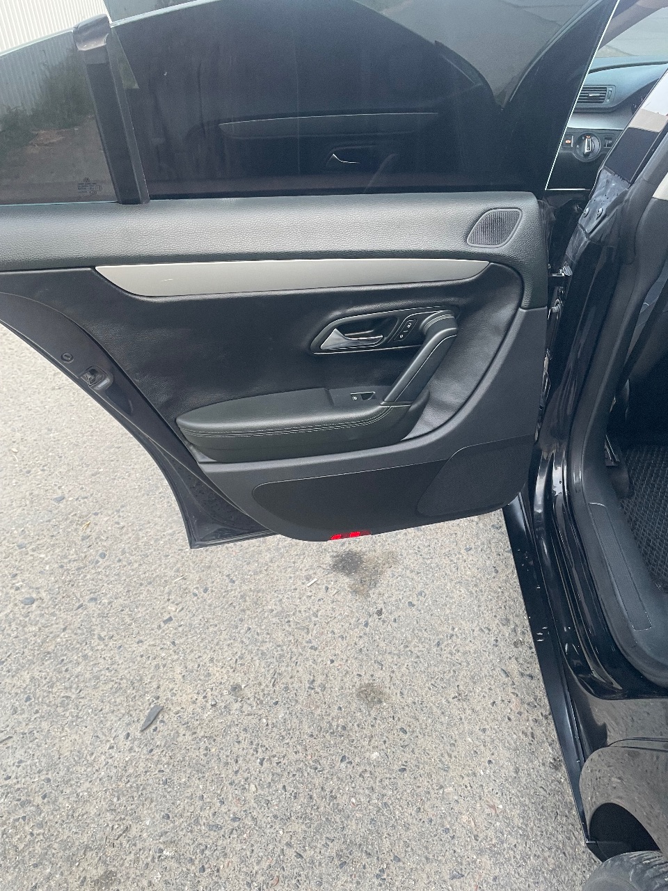 Volkswagen Passat CC - фото 22