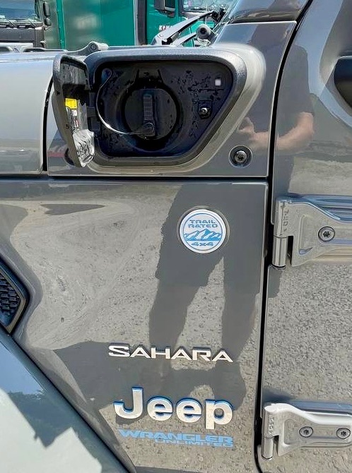 Jeep Wrangler - фото 12